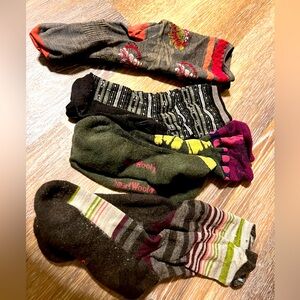 4 pairs smartwool socks